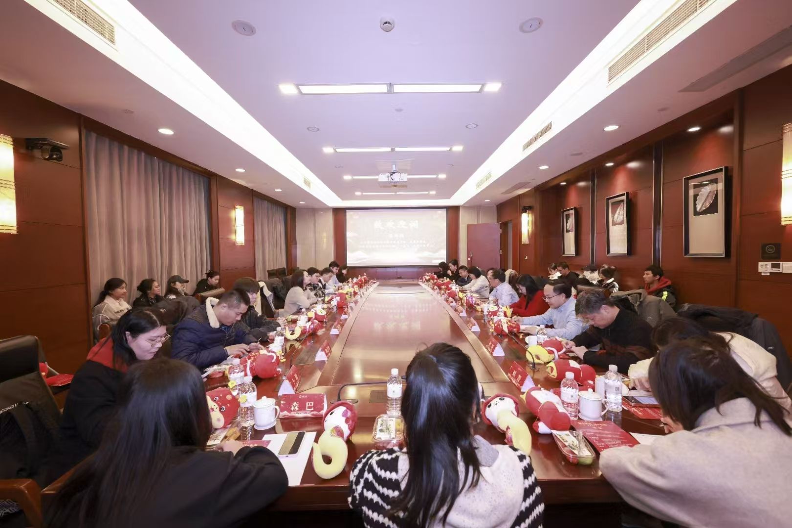 “新春情暖·疆梦飞扬”多院联合校友新春座谈会顺遂举行-尊龙凯时