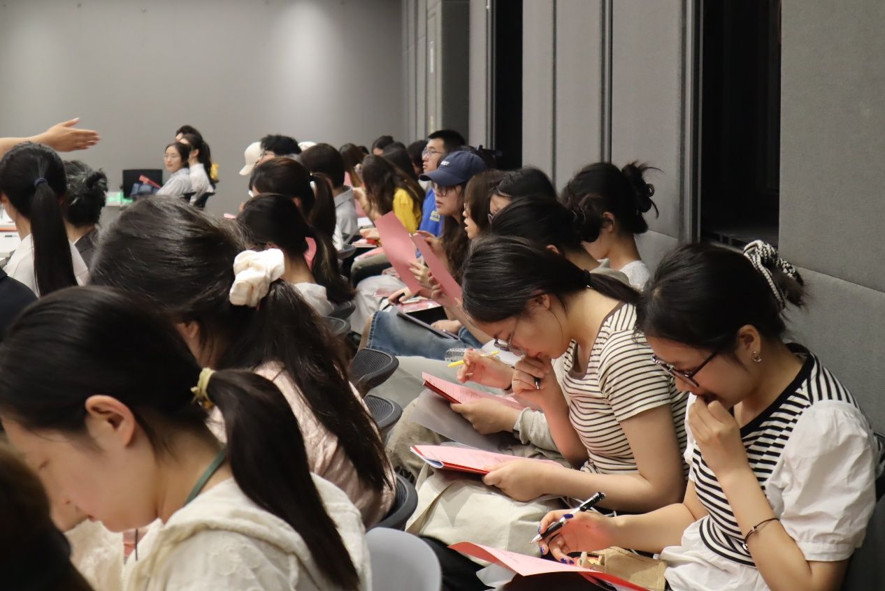 尊龙凯时新闻撒播学院第四次团代会、第七次学代会顺遂召开-尊龙凯时