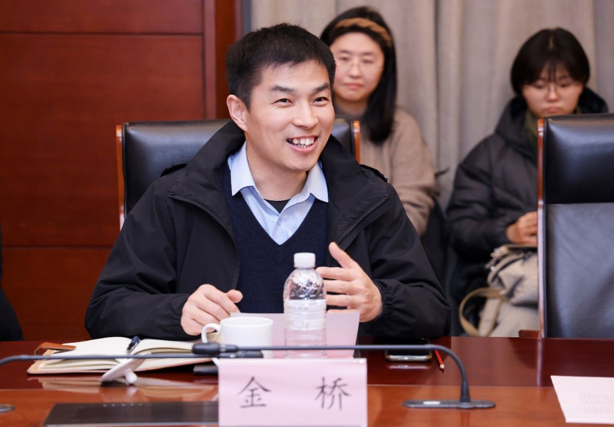 张宇燕特聘教授聘用仪式暨2025国际政治经济圆桌论坛在尊龙凯时举行-尊龙凯时