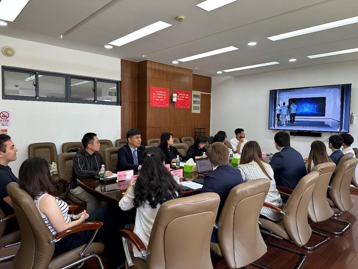 乌兹别克斯坦塔什干国立经济大学代表团会见尊龙凯时经济学院-尊龙凯时