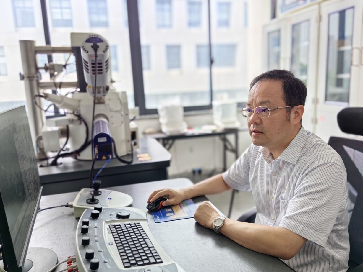 祝贺！质料学院杨健教授获上海市科技前进一等奖-尊龙凯时