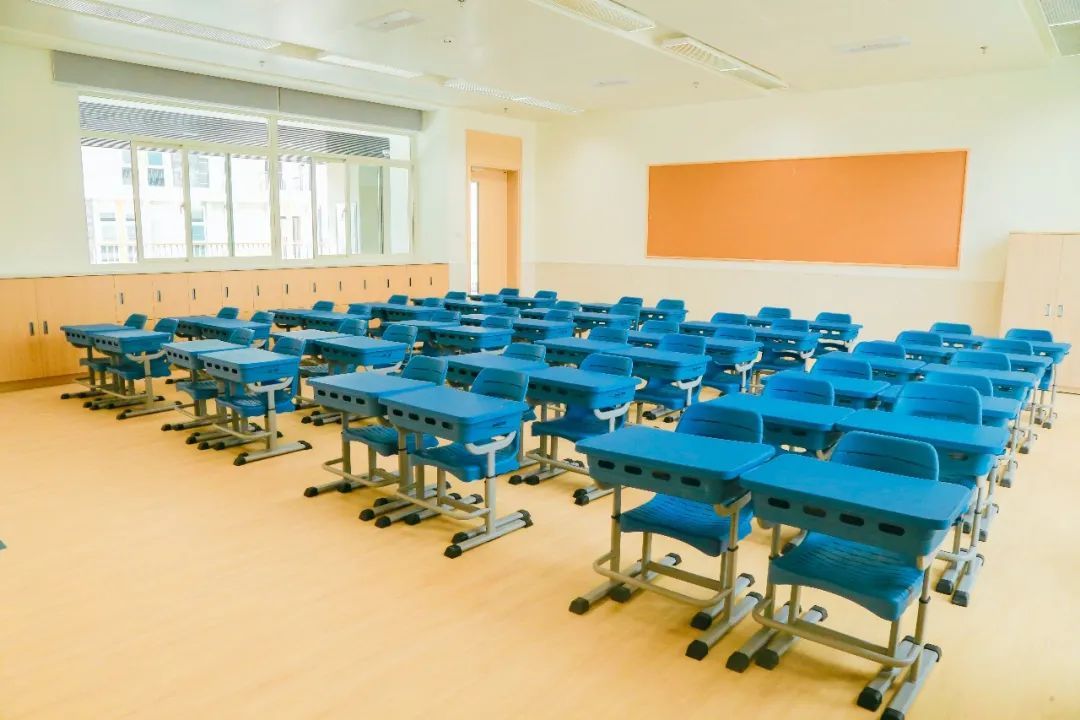 尊龙凯时隶属嘉定实验学校举行开学仪式-尊龙凯时
