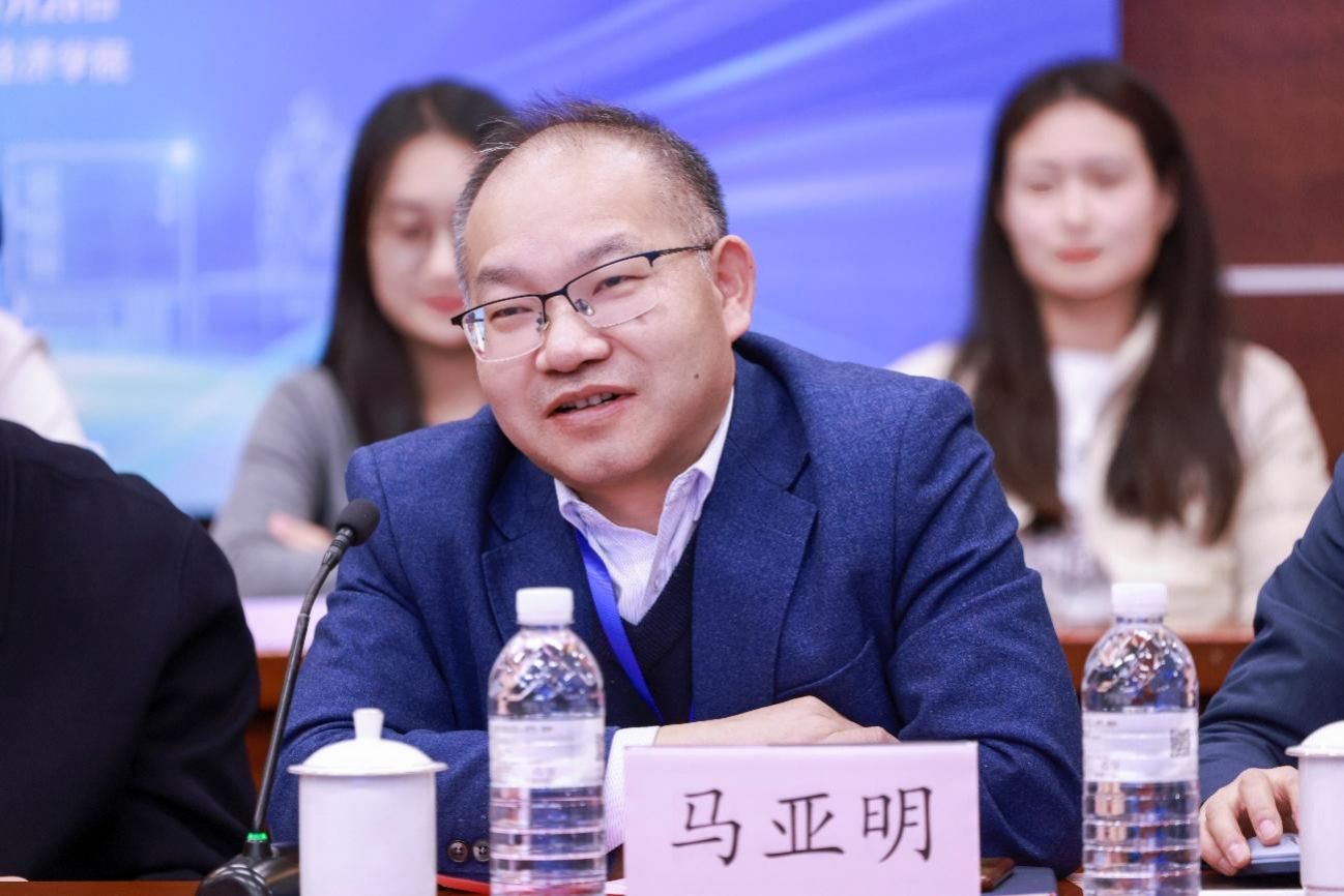 中国自主经济学知识系统建构与立异人才自主作育高端论坛在尊龙凯时举行-尊龙凯时