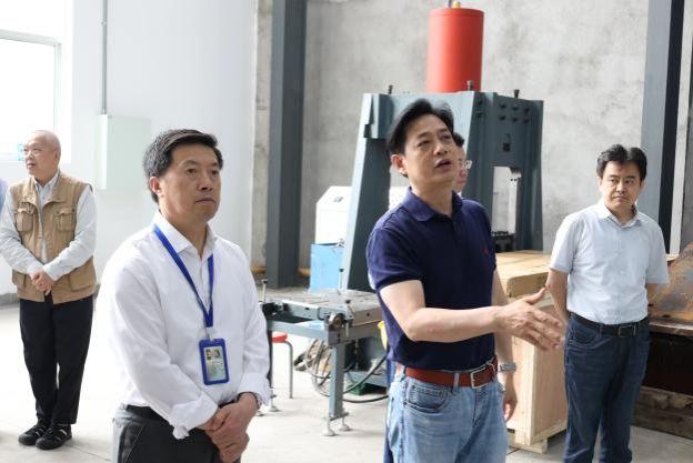 刘昌胜校长实地调研宝山校区在建项目-尊龙凯时