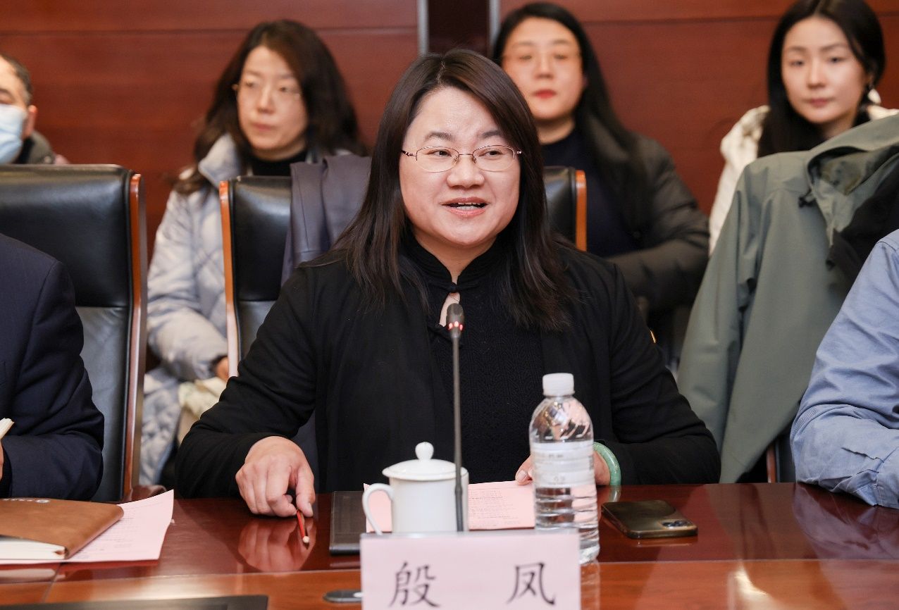 张宇燕特聘教授聘用仪式暨2025国际政治经济圆桌论坛在尊龙凯时举行-尊龙凯时