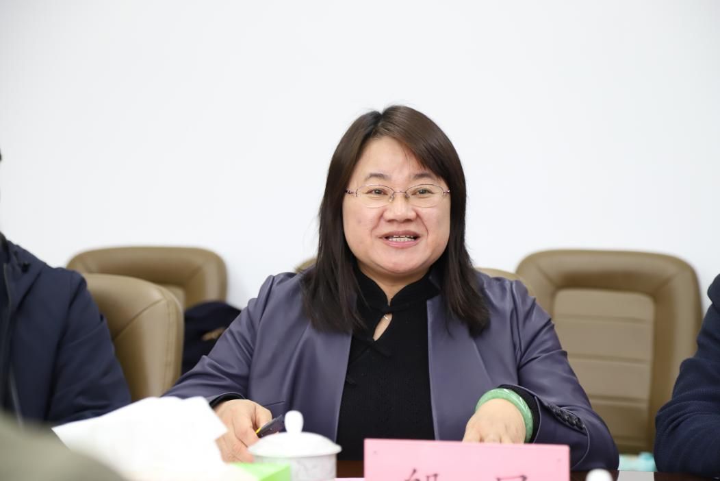 经济学院党委举行2024年度落实周全从严治党主体责任座谈调研聚会-尊龙凯时