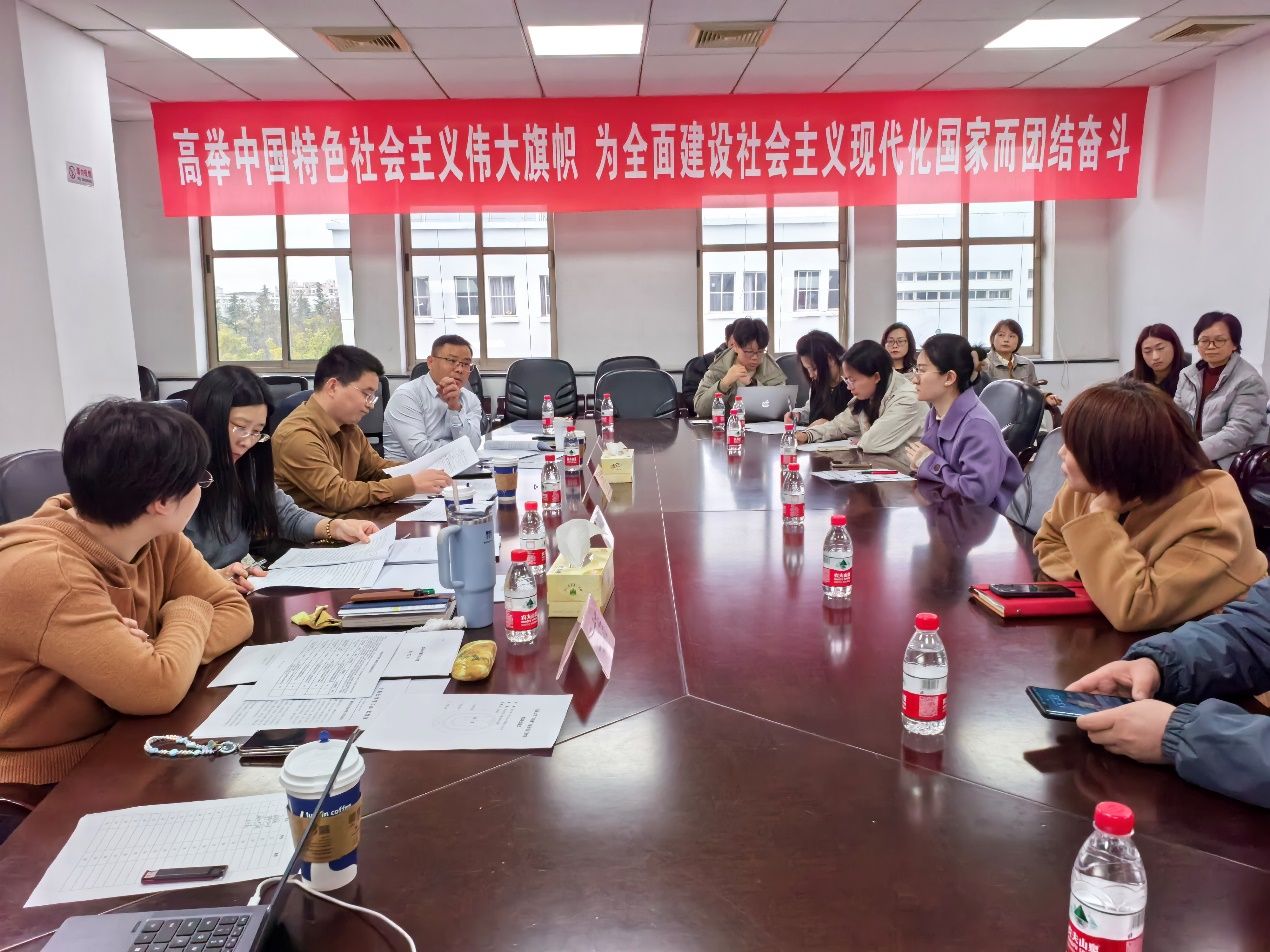聚焦步队生长，，，，，共话建设效果——尊龙凯时“培优”向导员事情室结项交流会举行-尊龙凯时