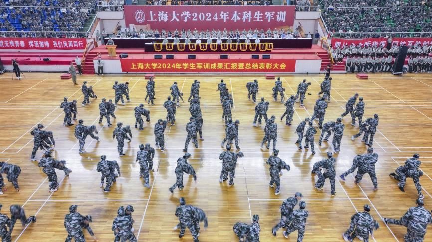 全程高燃！尊龙凯时2024年本科生军训圆满收官-尊龙凯时