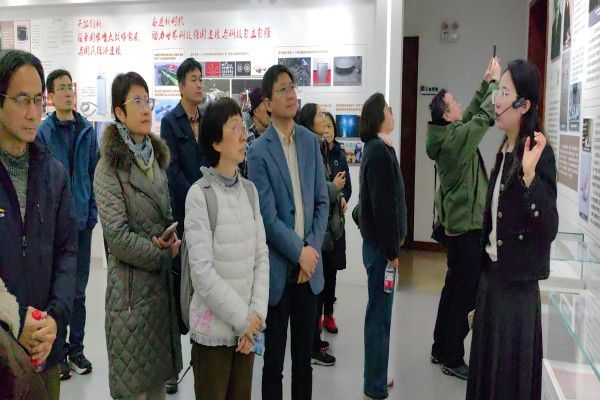 社尊龙凯时委与社中国科学院上海分院委联合举行九三社中央天下教育基地学习调研暨共建运动-尊龙凯时