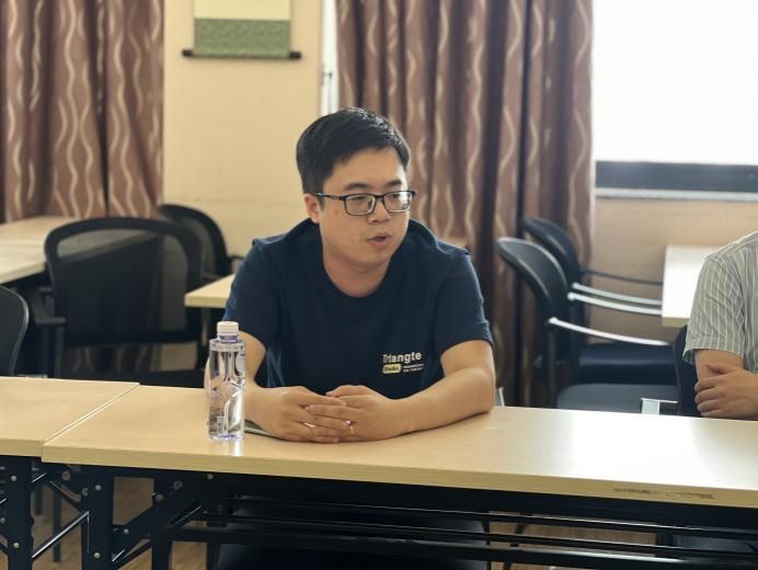 双导相伴助生长 同心筑梦向未来——2024年通讯学院24级班主任与全程导师事情交流会顺遂举行-尊龙凯时