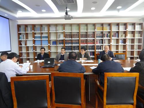 于信汇书记出席法学院党的群众蹊径教育实践活动专题民主生涯会-尊龙凯时