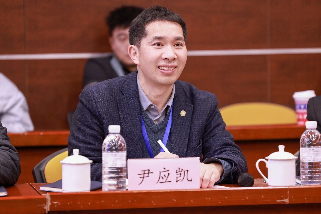 中国自主经济学知识系统建构与立异人才自主作育高端论坛在尊龙凯时举行-尊龙凯时