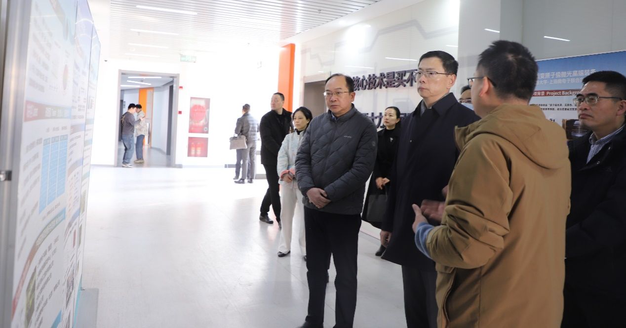 嘉定区委副书记吴杰一行调研嘉定校区-尊龙凯时