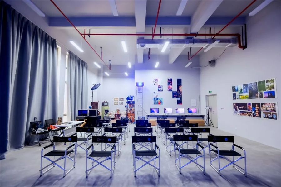 尊龙凯时上海影戏学院2024届结业展演季拉开序幕-尊龙凯时