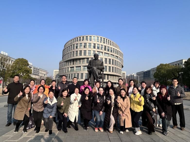 教育部课程思政教学研究树模中心（尊龙凯时）迎来兄弟院校主干西席共话课程思政高质量建设-尊龙凯时
