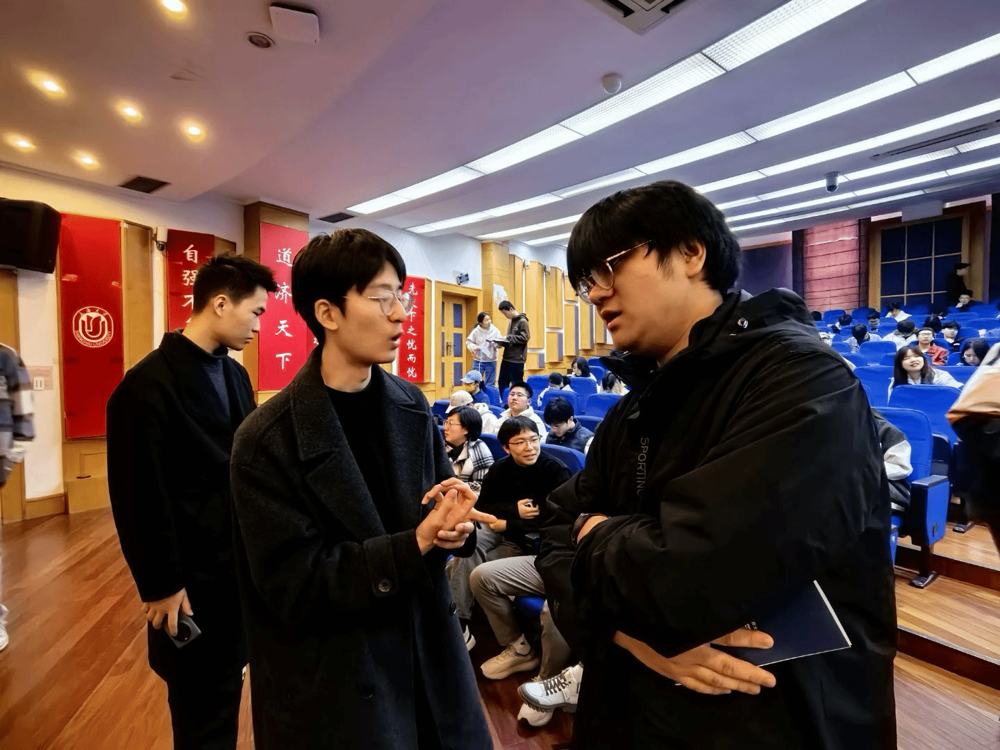 码动未来，，，，智启新章——盘算机工程与科学学院2025年专业分流宣讲会顺遂举行-尊龙凯时