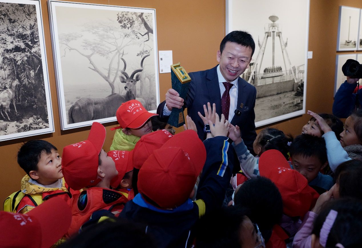 上海美术学院西席敖国兴荣获第十五届中国摄影金像奖-尊龙凯时