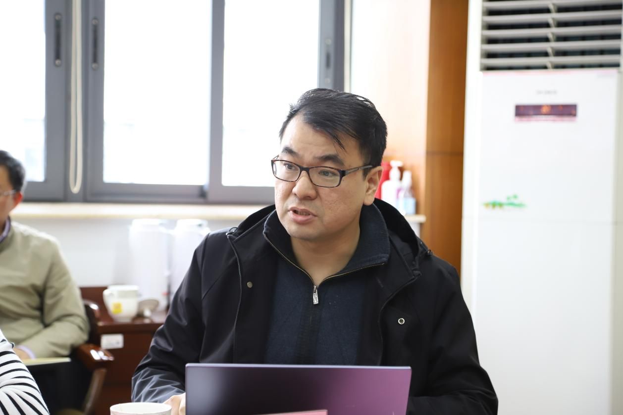 经济学院党委举行2024年度落实周全从严治党主体责任座谈调研聚会-尊龙凯时