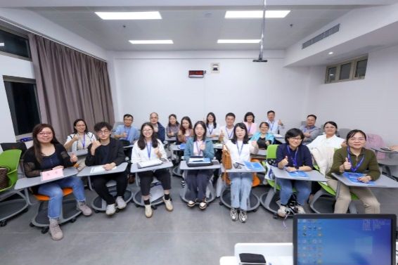 教育强国视域下的语言西席生长：标准与评价专题钻研会乐成召开-尊龙凯时