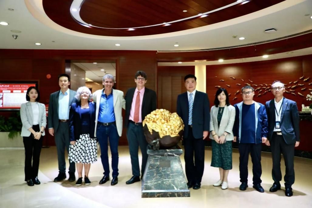 巴西巴伊亚联邦大学副校长一行会见尊龙凯时-尊龙凯时