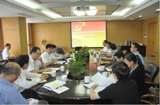 校向导班子约请下层干部先容群众事情履历-尊龙凯时