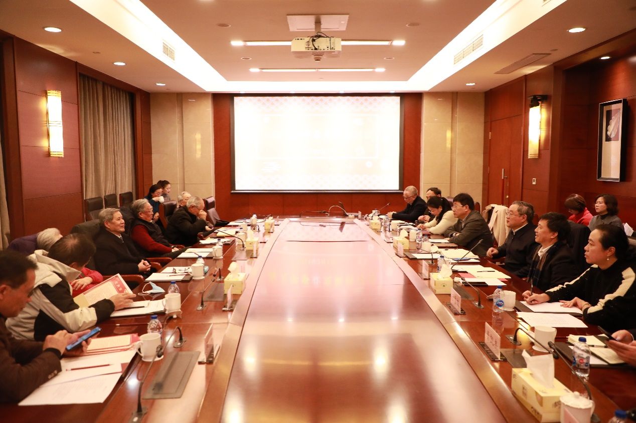 薪火相传 勇攀岑岭 我校召开2024年迈向导迎春团拜会-尊龙凯时