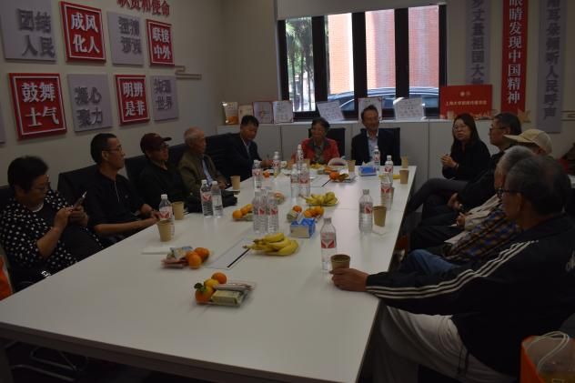 金秋敬老 桑榆情深 | 新闻撒播学院开展离退休西席2024年敬老节座谈会-尊龙凯时