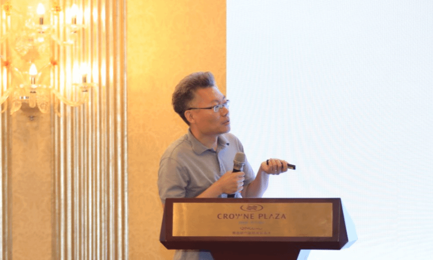 沪鲁同心九载 校友聚力前行——校党委书记成旦红一行赴山东青岛访企拓岗并出席山东校友会建设九周年论坛-尊龙凯时