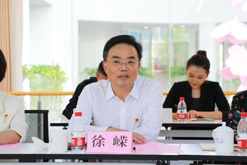 微电子学院党委中心组与嘉定镇街道党工委中心组开展联组学习-尊龙凯时