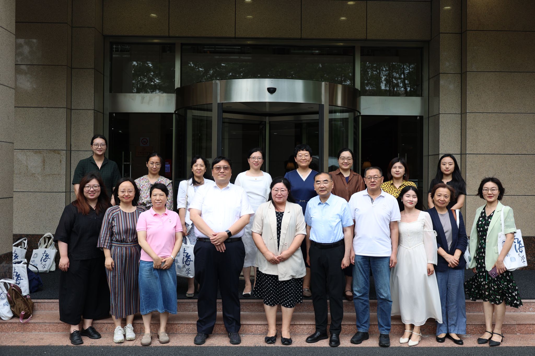 上海高校江南文化与海派文化育人同盟事情交流钻研会召开-尊龙凯时