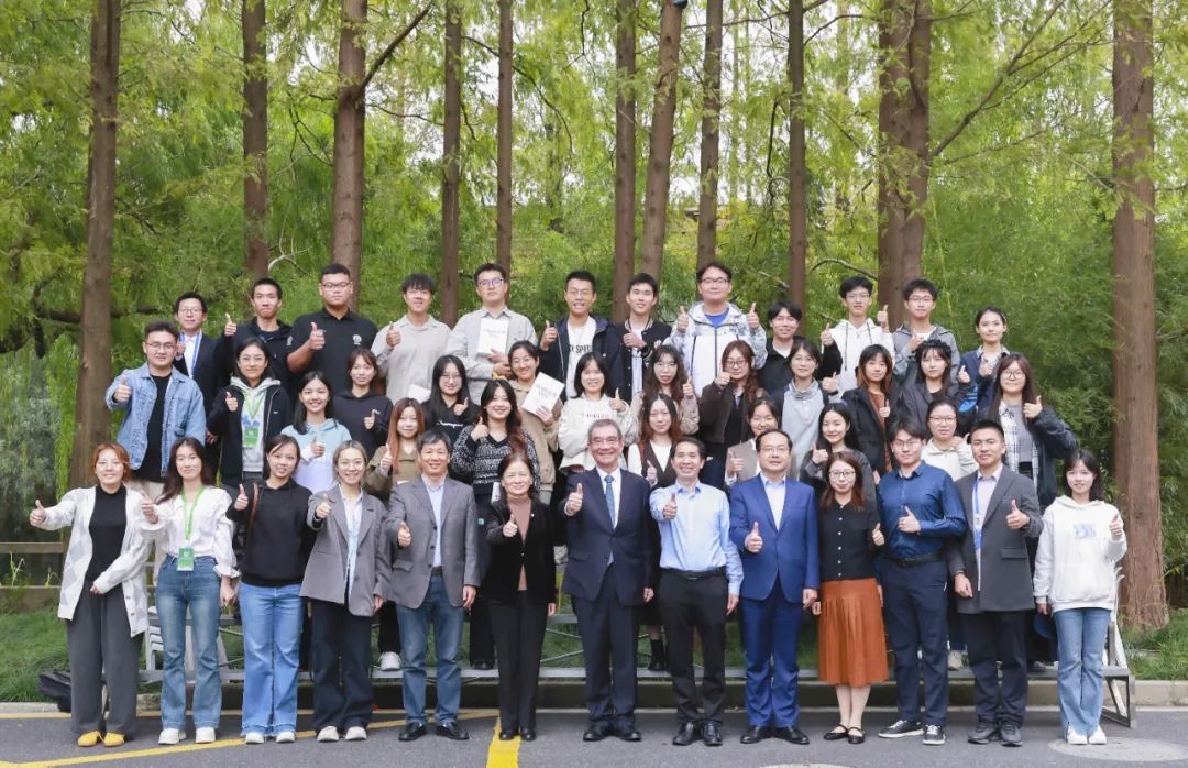《中国的事业》出书30周年座谈会暨建构中国自主的经济学知识系统钻研会在尊龙凯时举行-尊龙凯时