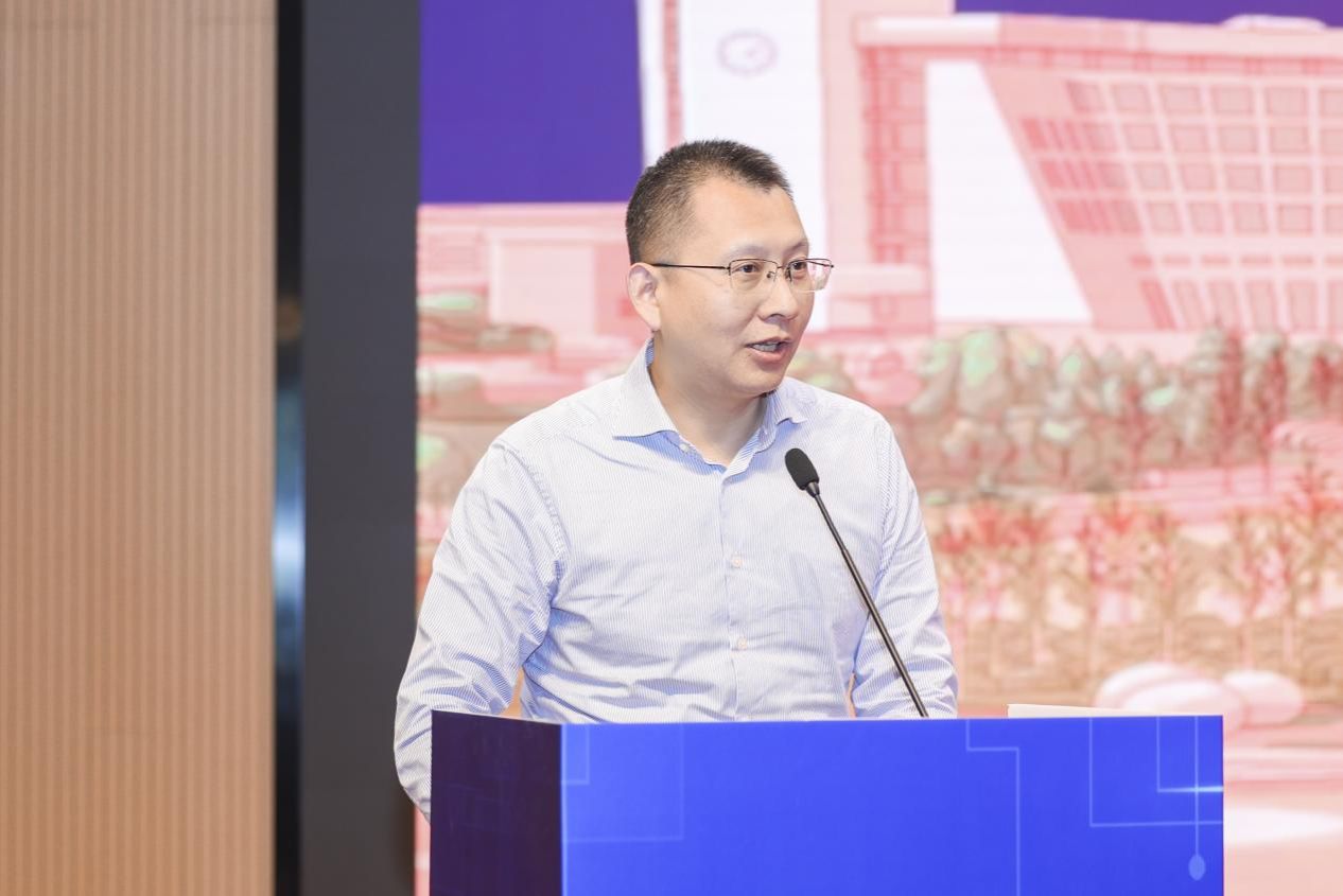 宏嘉书院举行纪念黄宏嘉院士诞辰100周年暨“宏才远志，，，嘉创未来”宏嘉书院2024年科创节启动仪式-尊龙凯时
