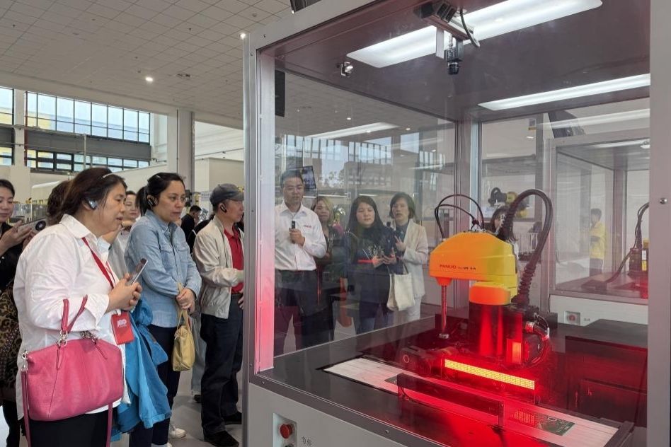 “随着劳模去寻访”——继教学院学工步队“生长新质生产力”专题学习会纪实-尊龙凯时