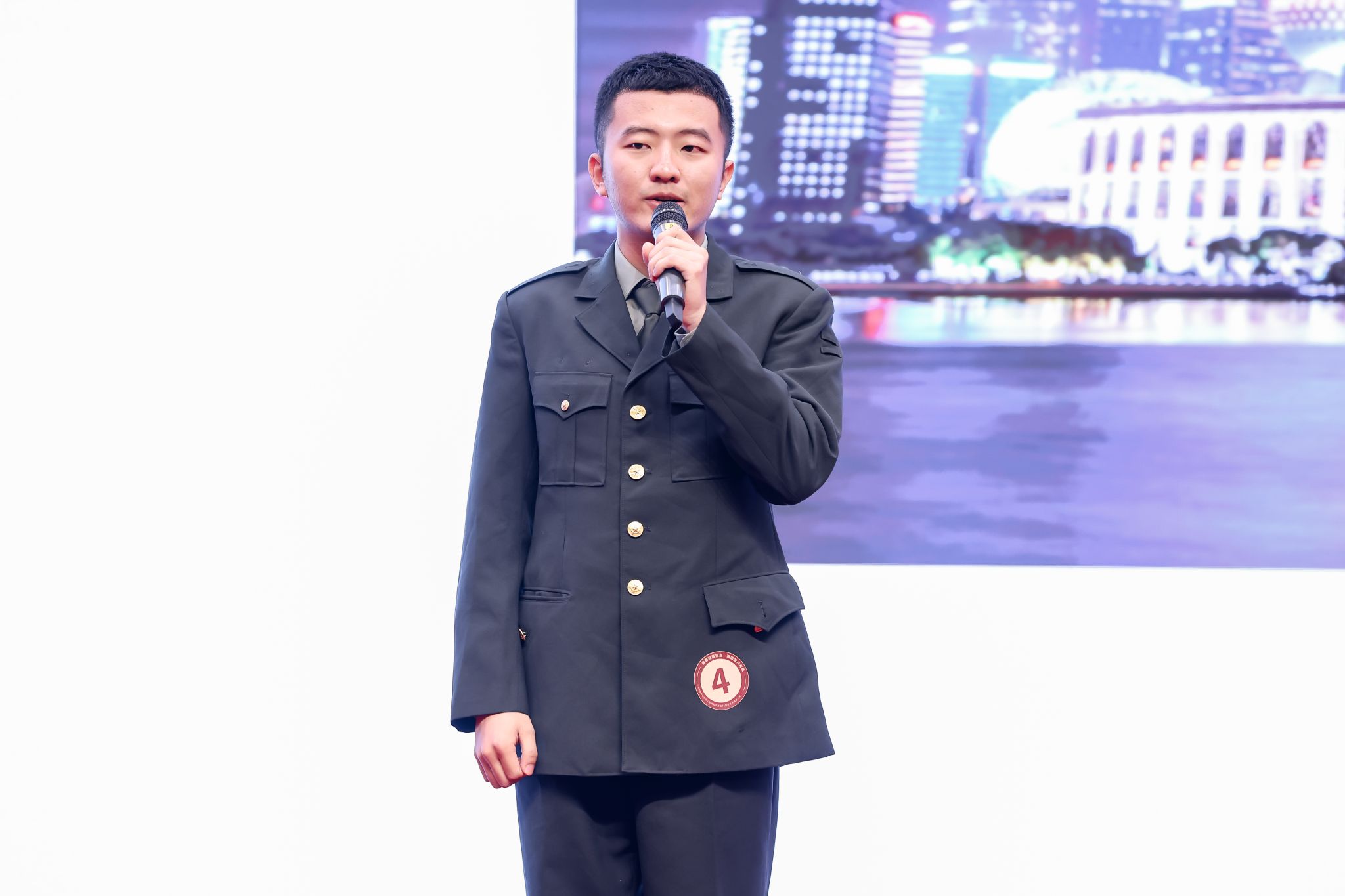燃！沪上青年，，，齐聚尊龙凯时，，，巅峰对决！-尊龙凯时