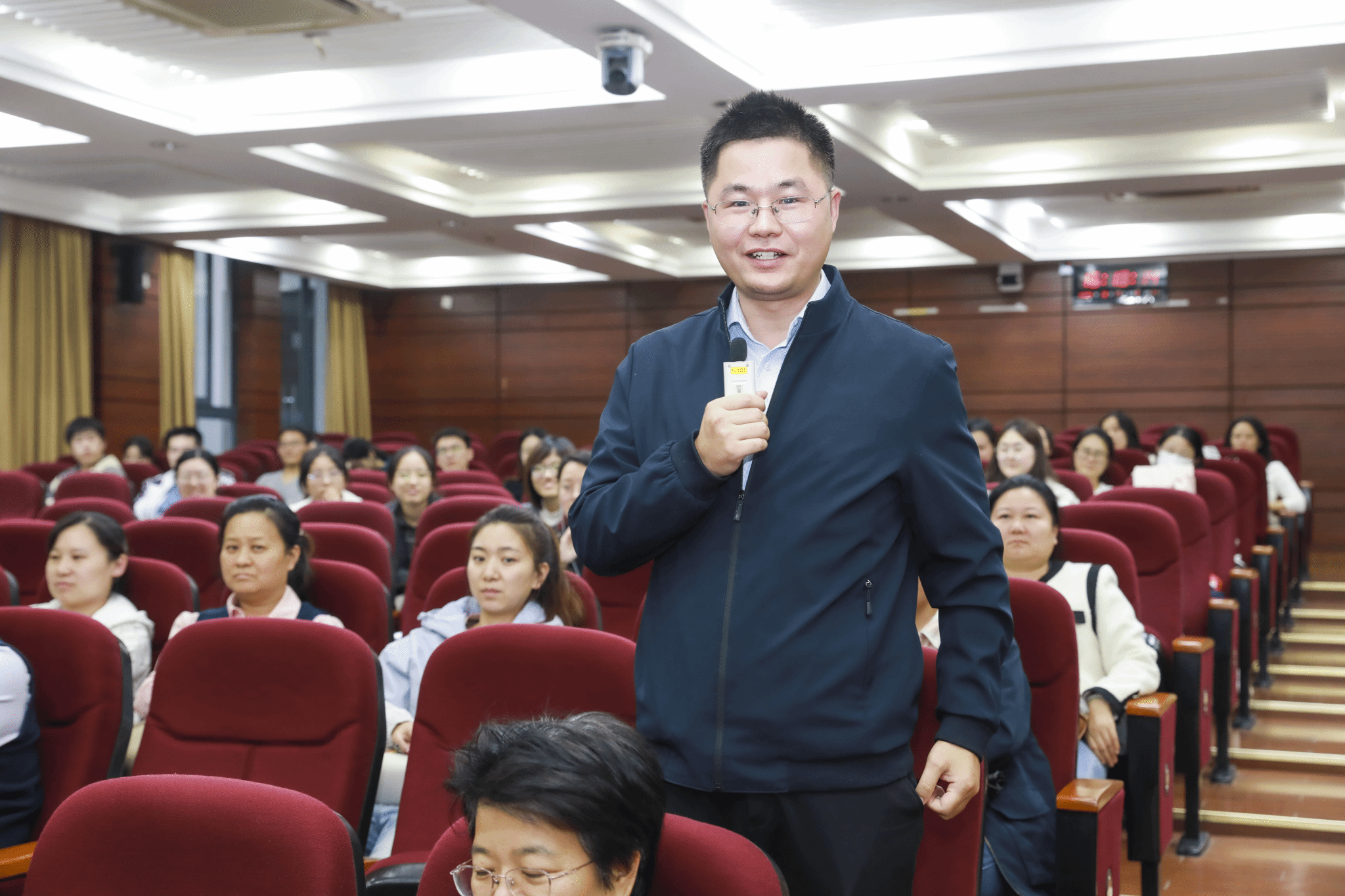 财务处党支部、治理学院会计系教工党支部、经济学院应用经济学人资环研究生党支部联合学习新《会计法》-尊龙凯时
