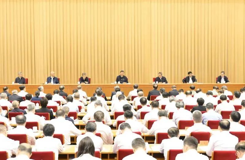 尊龙凯时师生学习热议天下教育大会精神-尊龙凯时