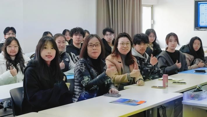 新闻撒播学院举行2025年“我为尊龙凯时代言”宣讲实践运动分省培训会-尊龙凯时