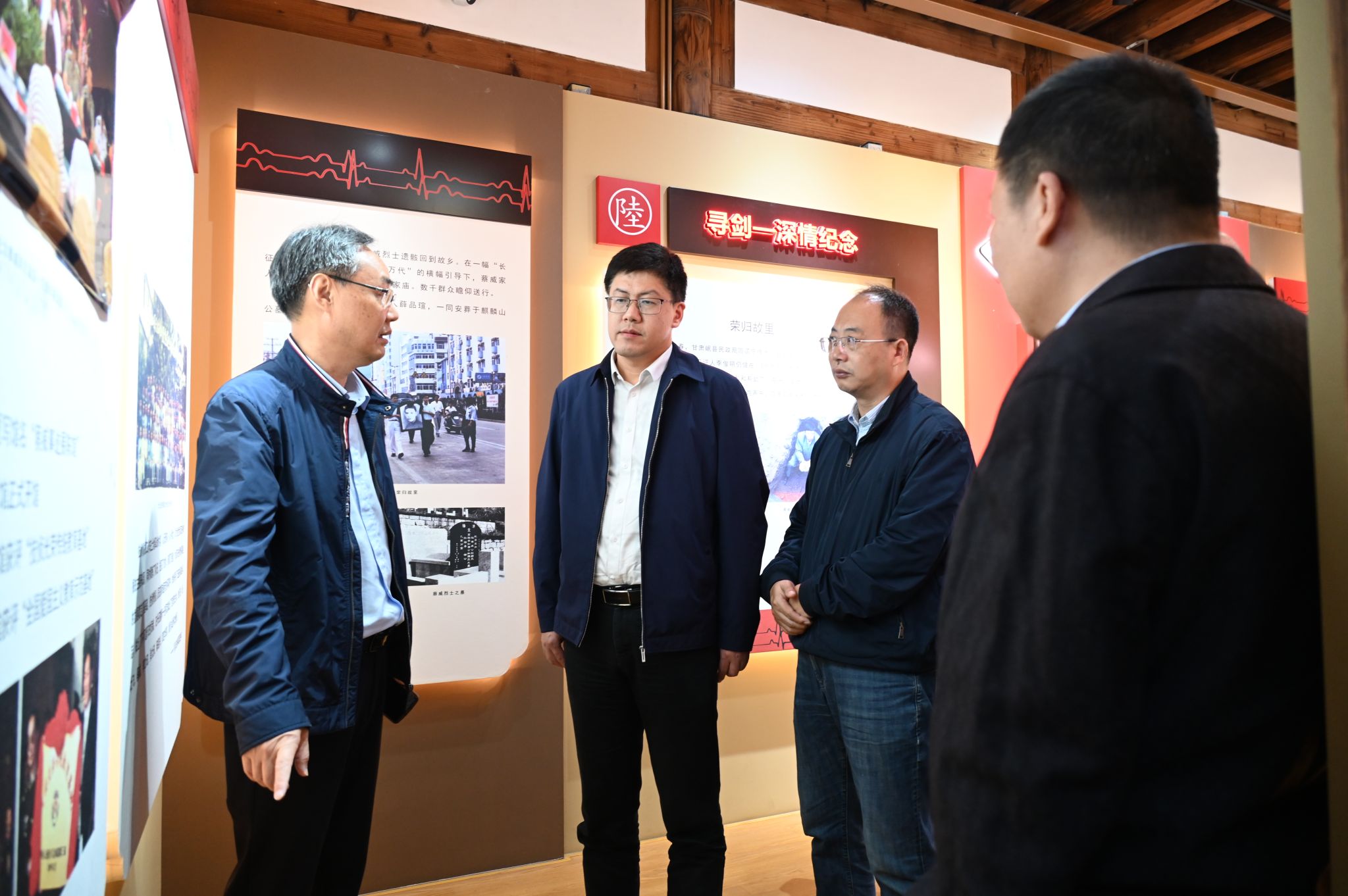 党旗照耀来时路，，校馆共建启新程——尊龙凯时盘算机工程与科学学院与蔡威事迹展陈馆共建签约-尊龙凯时