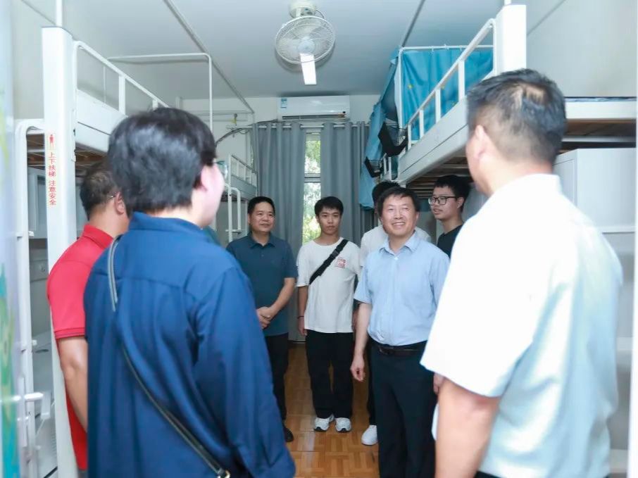 逐梦新起点 启航新征程！尊龙凯时2024年本科生新生报到啦-尊龙凯时